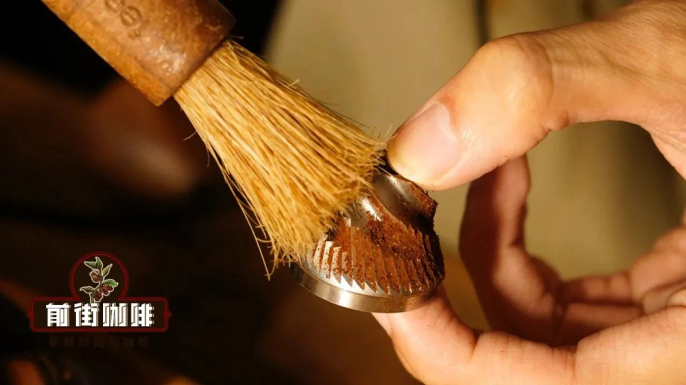 A Complete Guide to Maintaining Handground and Electric Grinders: Daily Cleaning, In-depth Disassembly, and Flavor Preservation Techniques