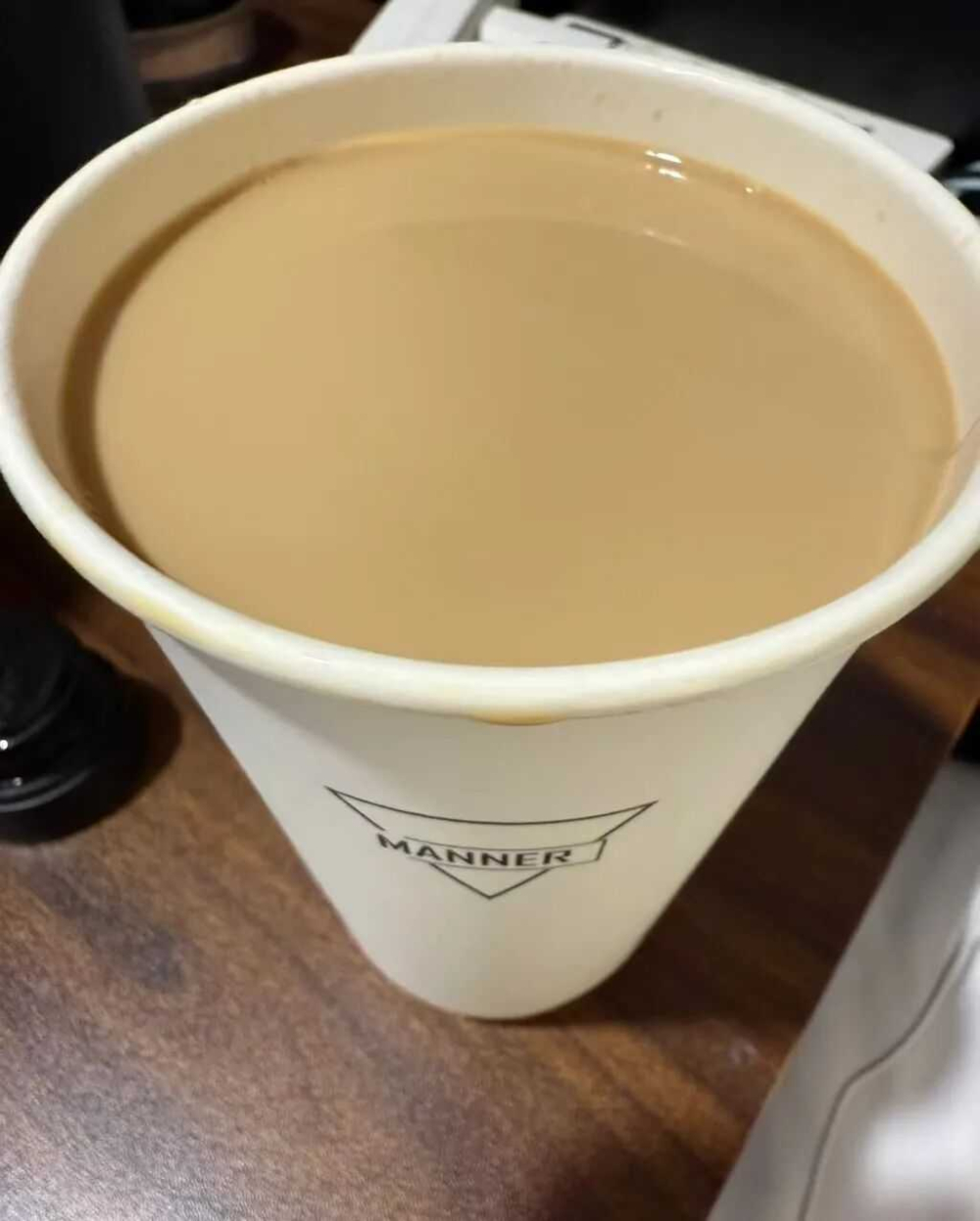 Analysis of Why Takeaway Lattes Lack Foam: Understanding the Relationship Between Milk Foam and Delivery Through the Manner Incident