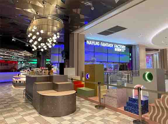 Shenzhen Coastal City's Nayuki flagship store changes hands—why is this 1000㎡ tea beverage landmark closing?