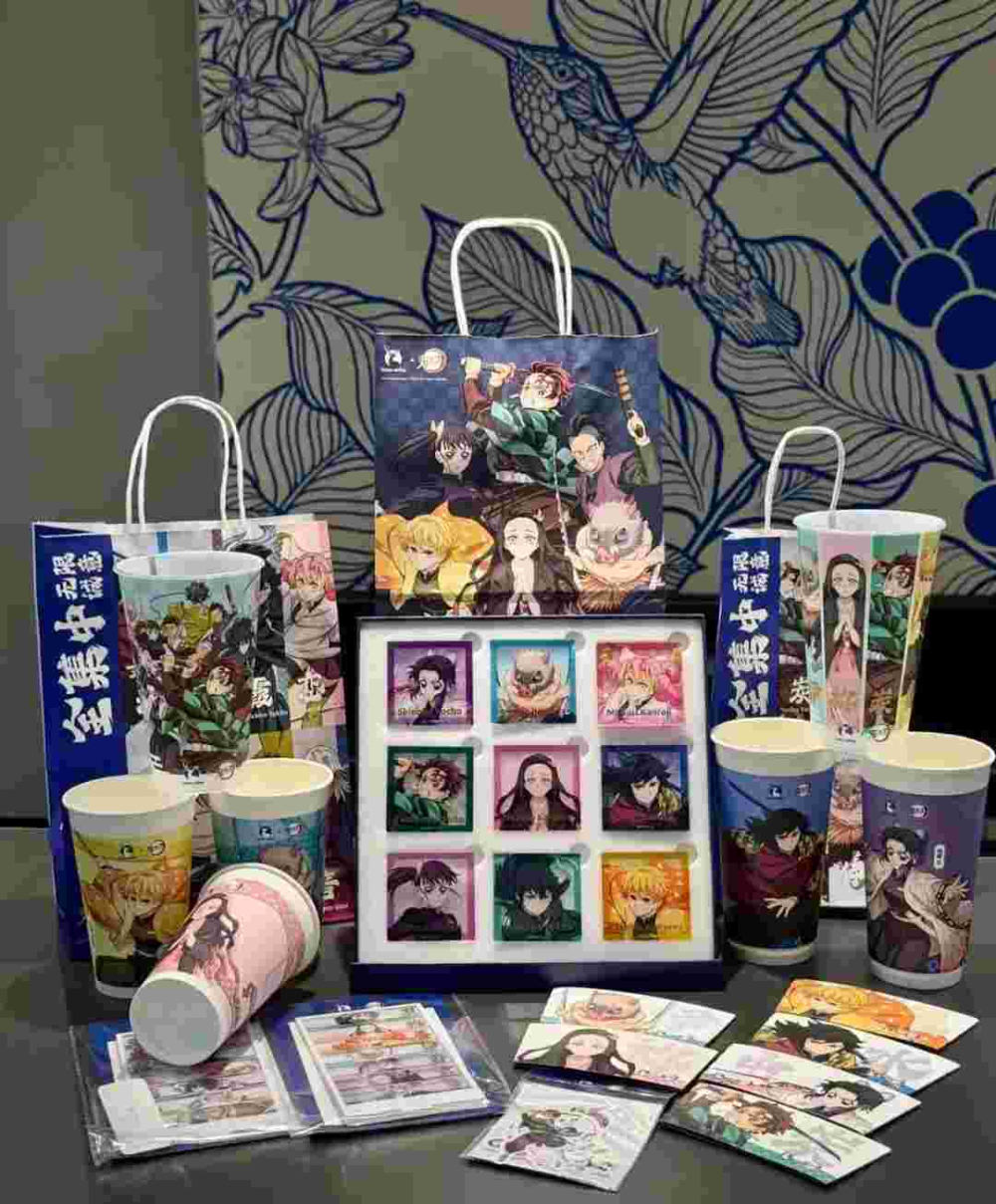 Are Luckin Coffee × Demon Slayer Collab Merchandise a Flop? Analysis of Set Pricing and Design