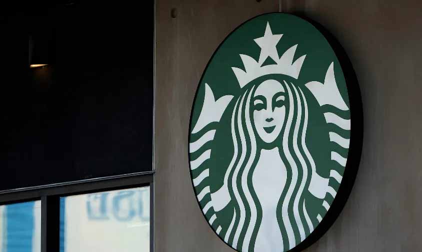 Starbucks Q1 same-store sales rebound but net profit plunges; CEO's annual salary sharply drops by 450 million — reasons explained