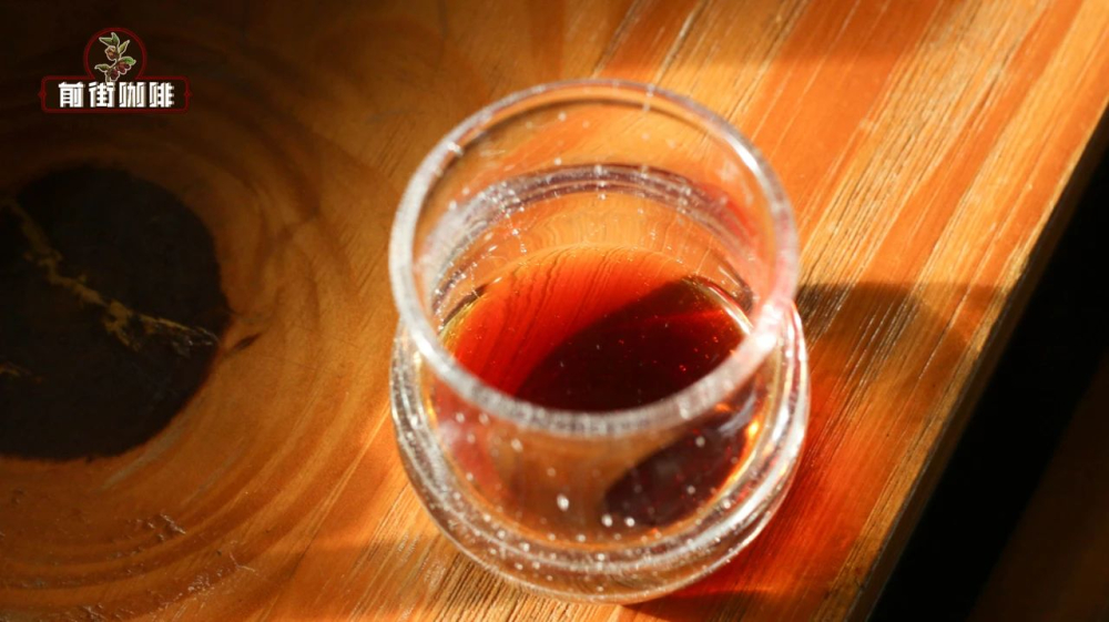 How to Choose Geisha Coffee Beans? Flavor Differences Between Emerald Estate's Red and Green Labels and Pour Over Recommendations